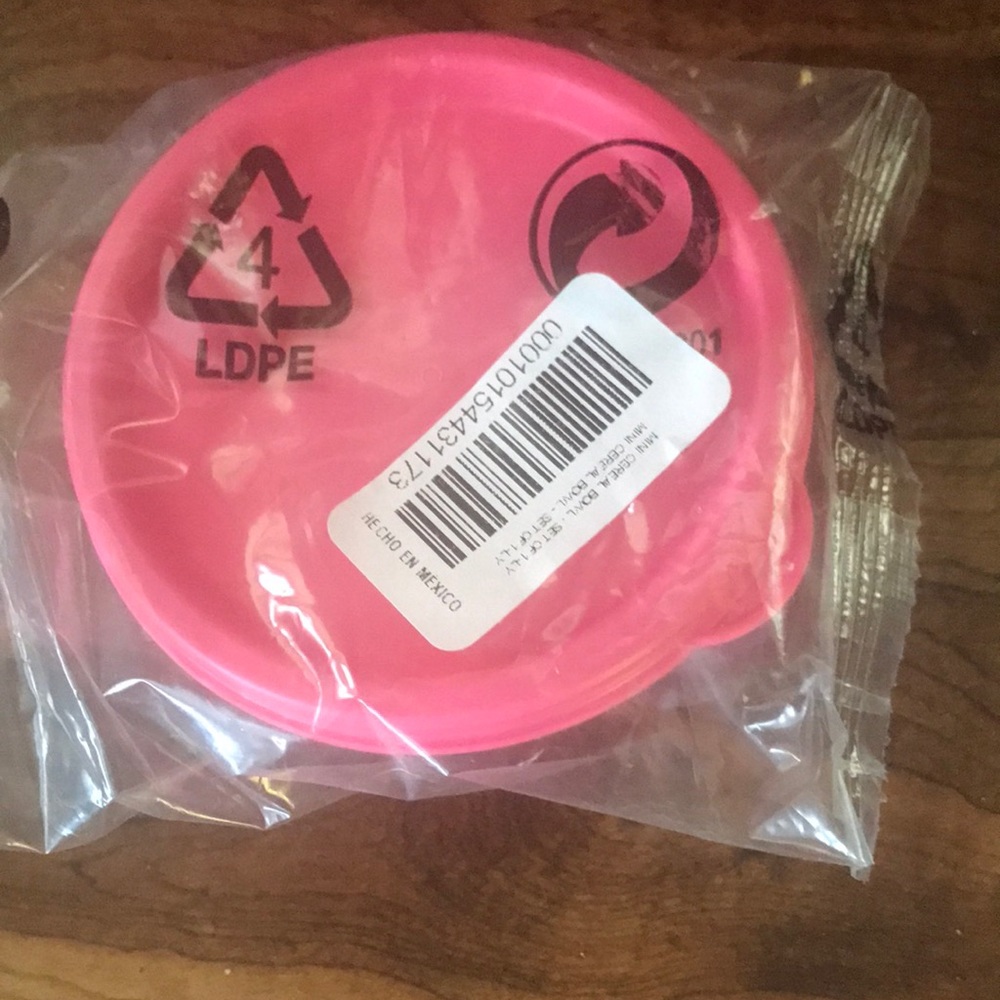 Tupperware bowl